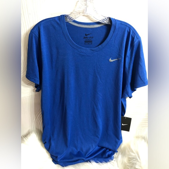 Nike Tops - Nike Women’s Royal Blue Dryfit Short Sleeve Shirt